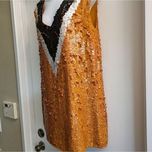 ZARA SEQUIN DRESS - Picture 3 of 8